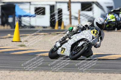 media/Apr-19-2025-CVMA (Sat) [[586b59ad56]]/Race 10-Amateur Supersport Middleweight/